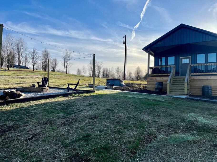 Bourbon Barrel Cottages #1 Of 5 On Kentucky Trail 로렌스버그 외부 사진