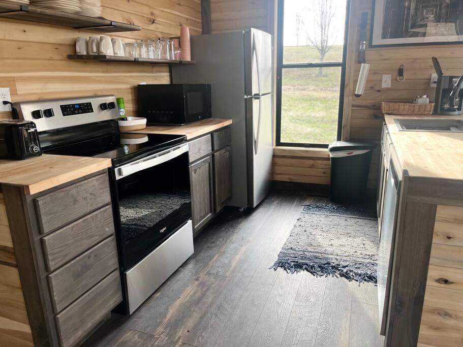 Bourbon Barrel Cottages #1 Of 5 On Kentucky Trail 로렌스버그 외부 사진