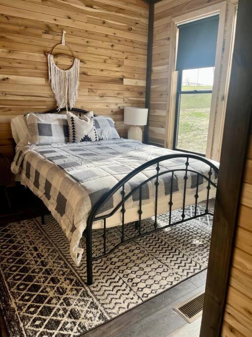 Bourbon Barrel Cottages #1 Of 5 On Kentucky Trail 로렌스버그 외부 사진